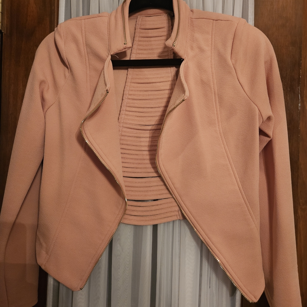 Elegant Women's Blush Blazer